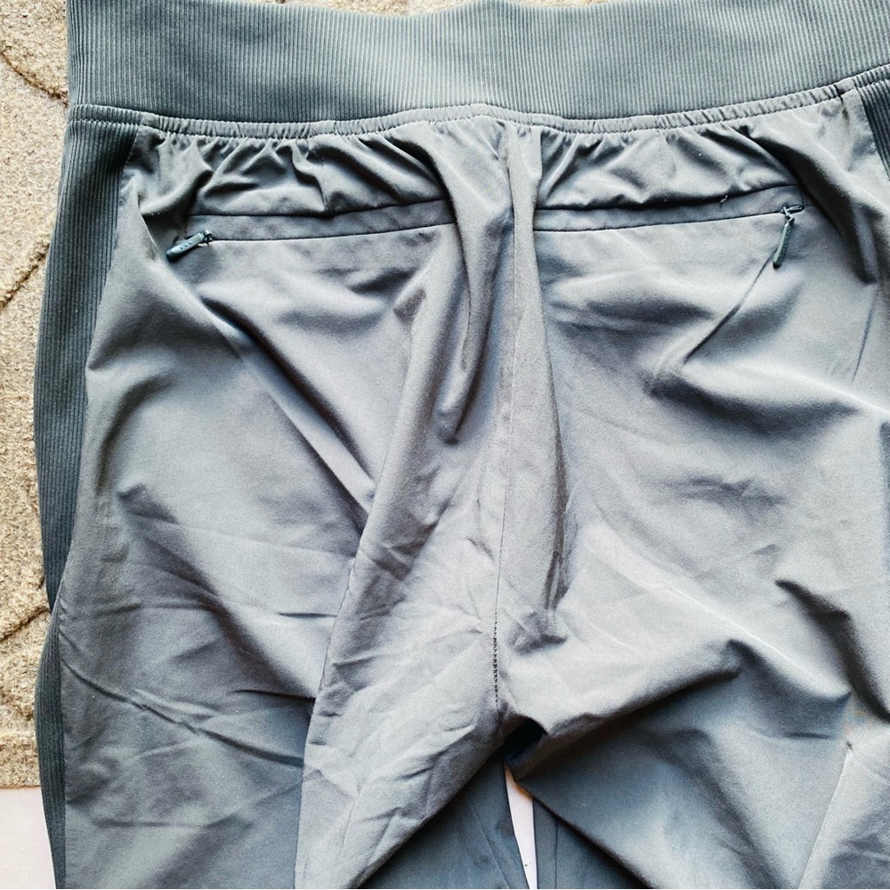 ATHLETA Brooklyn 4-pocket Ankle Pants Moss Green Size 4 - Picture 8 of 8